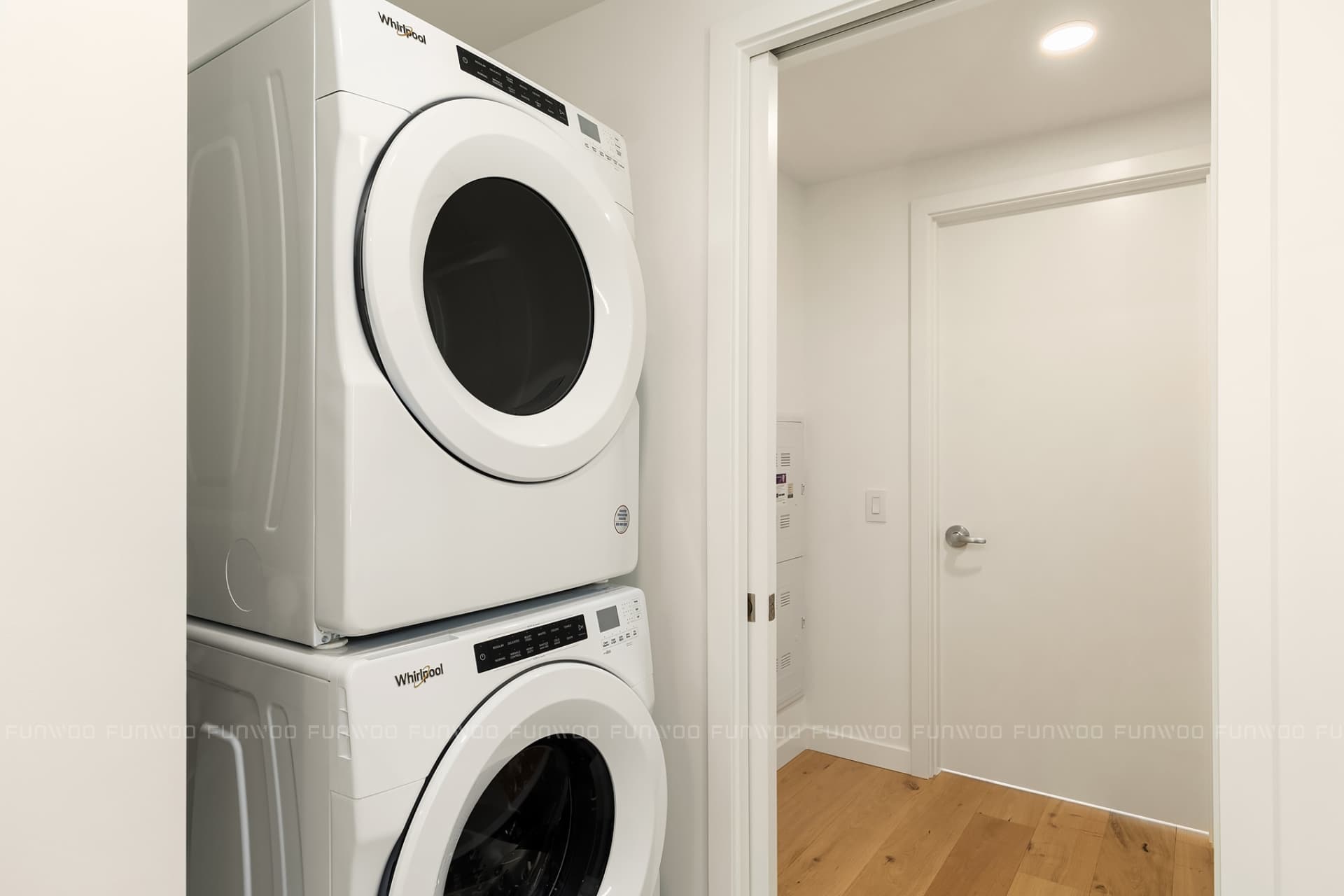 https://cdn.funwoo.com.tw/inventory/funwoo_assets/5b0d9d1183faa24681b76d56db17d957c0a93900.jpeg