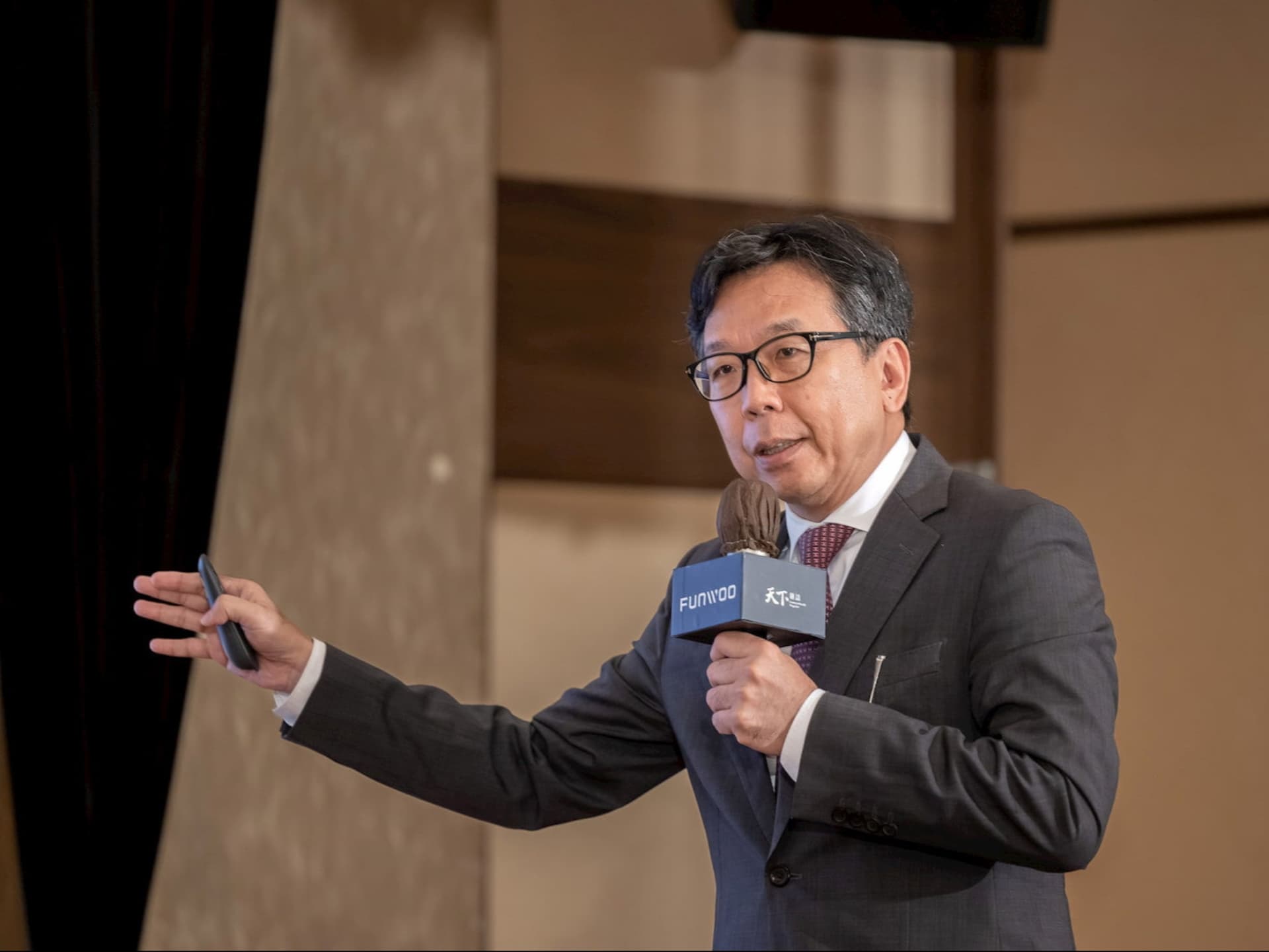 中興大學 財務金融學系 榮譽特聘教授 楊聲勇